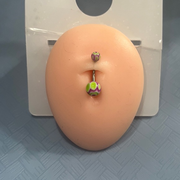 Bellybutton ring - Picture 1 of 1